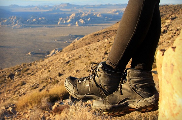 How to Choose Womens Hiking Boots (Because You Never Know When a Snake ...
