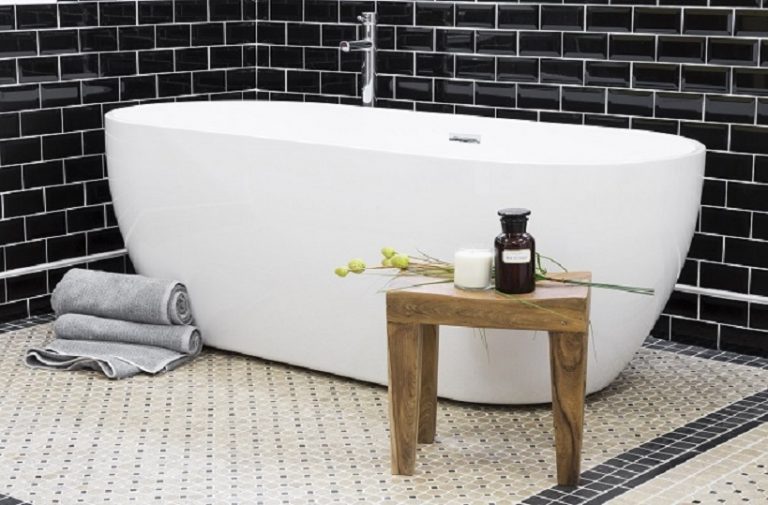 Acrylic Vs Cast Iron Bathtubs The Right Choice Can Enhance Your