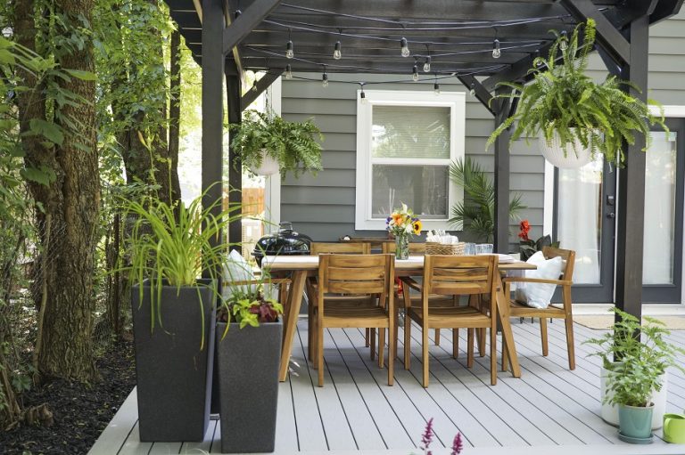 How to Organise and Update Your Outdoor Space in a Few Steps